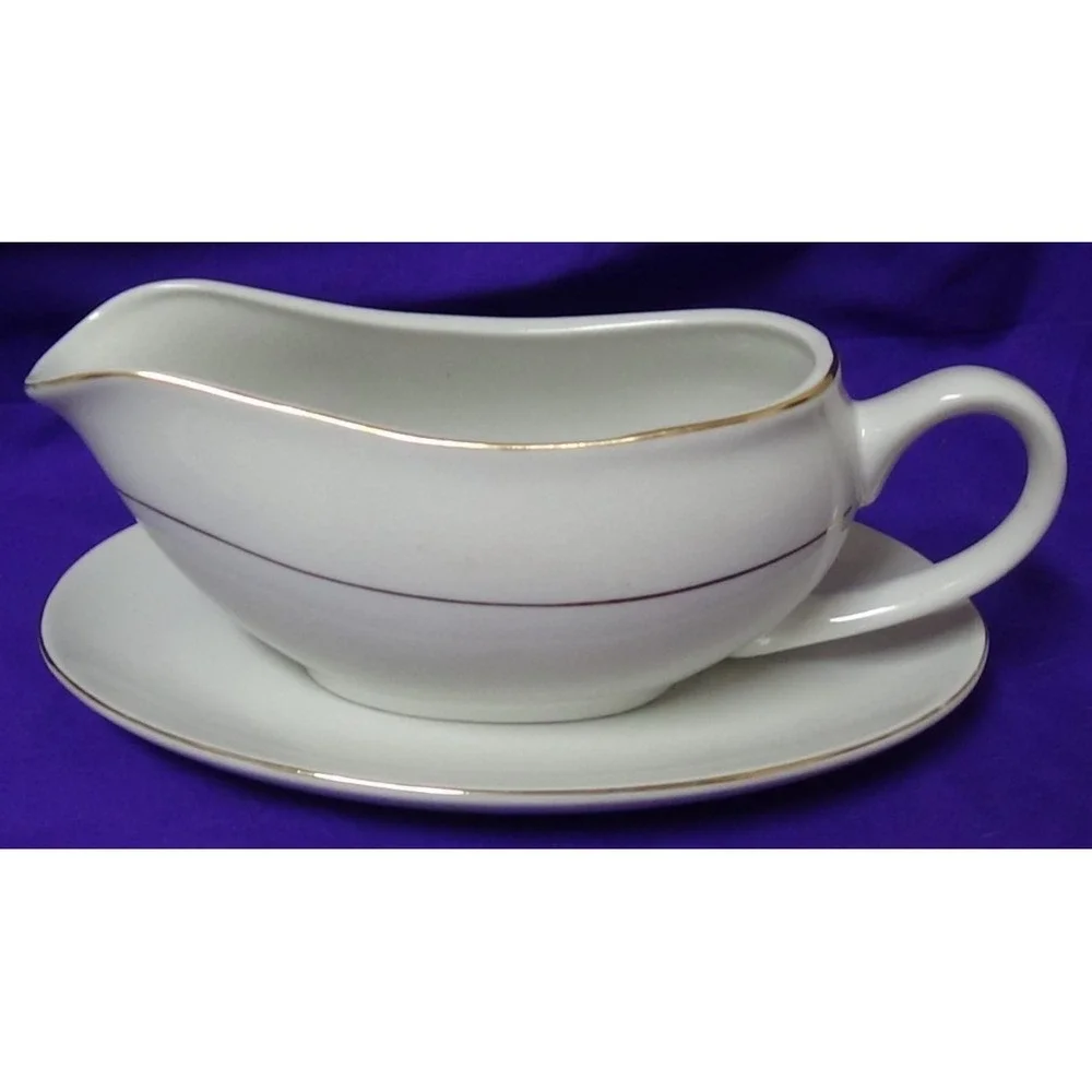 Gravy Boat 1991 Fine China Porcelain 20 Ounce Classic Gold Thanksgiving #086